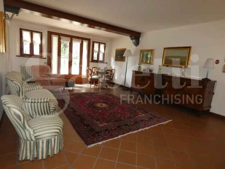 Villa singola in Claudia, Ravenna, 8 locali, 2 bagni, 327 m²