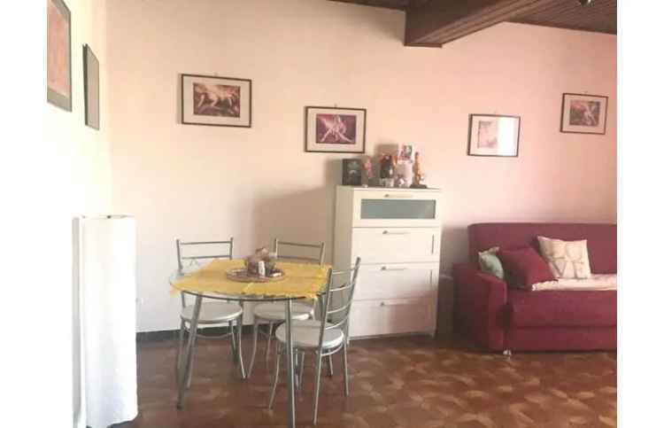 Casa indipendente in vendita a Pellio Intelvi, Via Provinciale 39