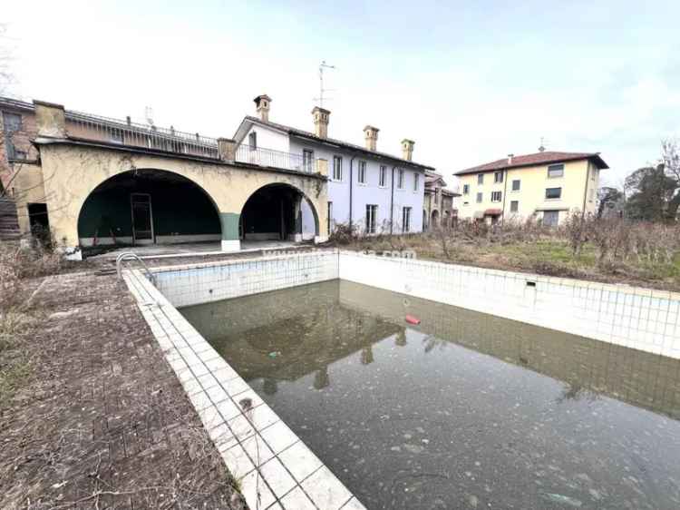 Villa unifamiliare Strada Romana, Cerese, Borgo Virgilio