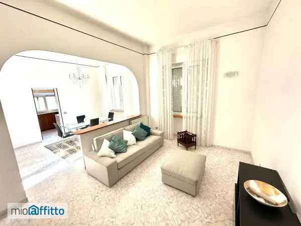 Appartamento In Affitto in Cagliari, Sardegna