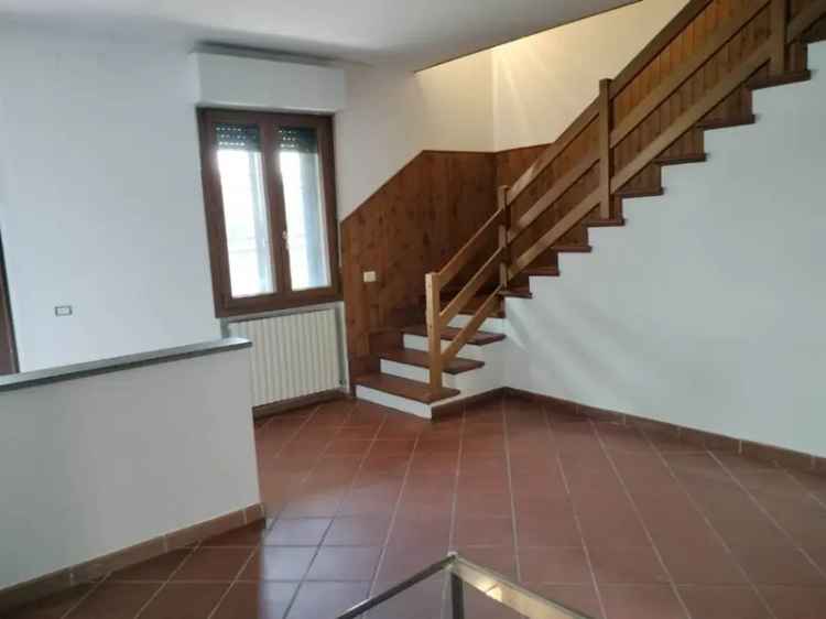 Villa a schiera in Via degli Oleandri, Campi Bisenzio, 6 locali