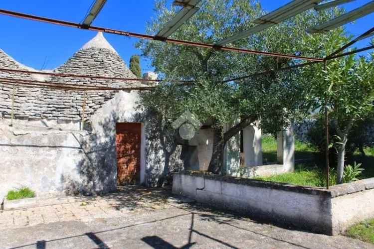 Trullo viale Cristoforo Colombo 128, Putignano