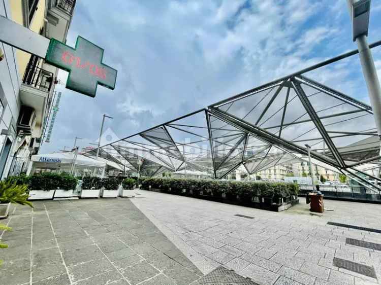 Appartamento piazza Giuseppe Garibaldi, Garibaldi - Ferrovia, Napoli