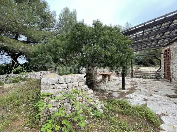 Villa unifamiliare via Litoranea SNC, Salve