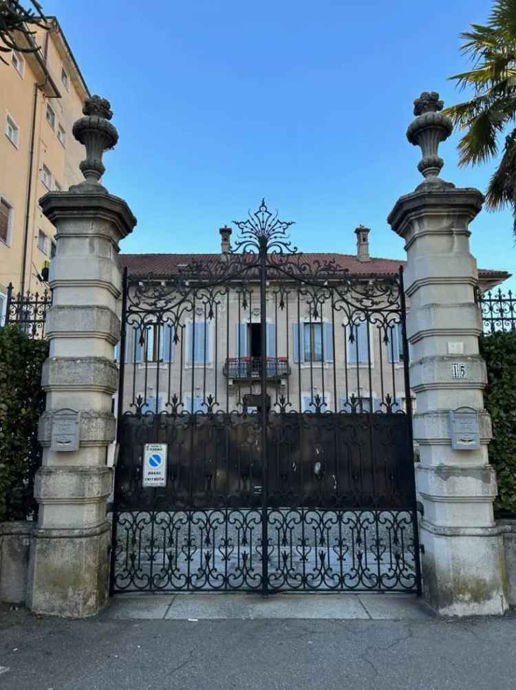 Villa unifamiliare via Felice Cavallotti, 15, Intra, Verbania