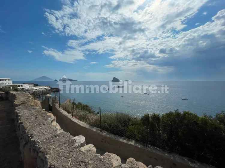 Villa unifamiliare via San Pietro, Panarea, Lipari