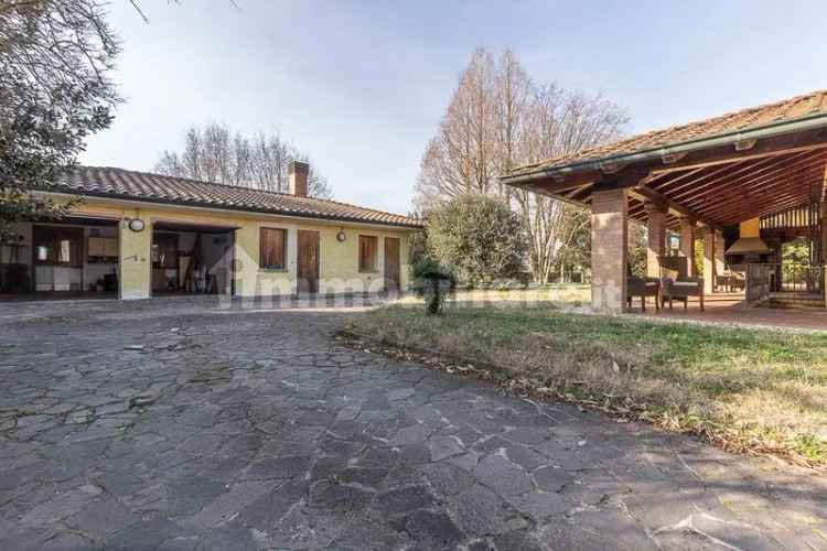 Villa unifamiliare via Cento 70/A, Vigarano Mainarda