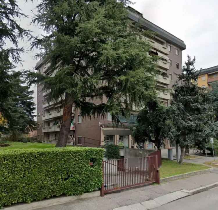 Appartamento in Via Oreglio, Melzo, 7 locali, garage, 160 m², 6° piano