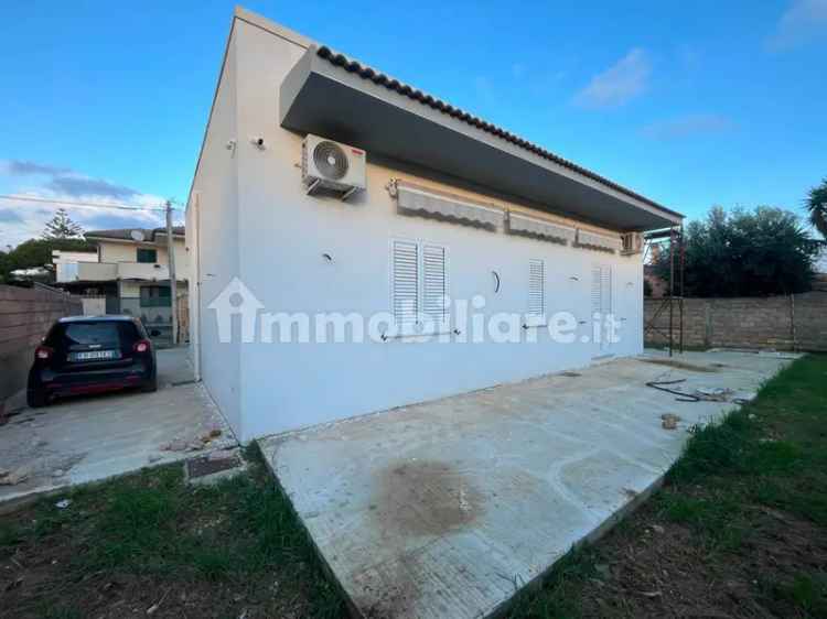 Villa unifamiliare via Novaro 44, San Leone, Villaseta, Villaggio, Agrigento