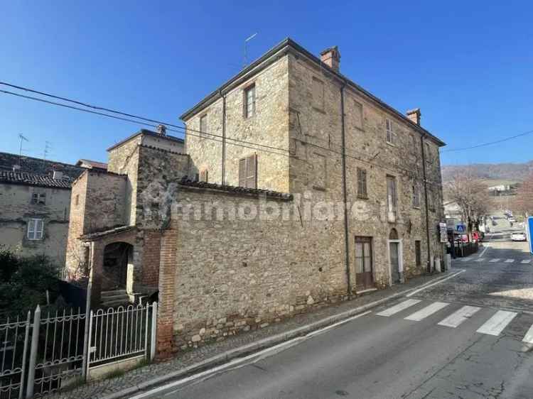 Villa unifamiliare piazza Trento, Centro, Travo