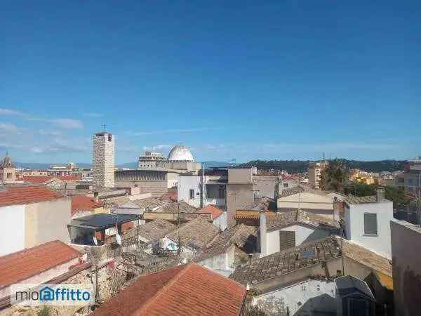 Appartamento In Affitto in Cagliari, Sardegna