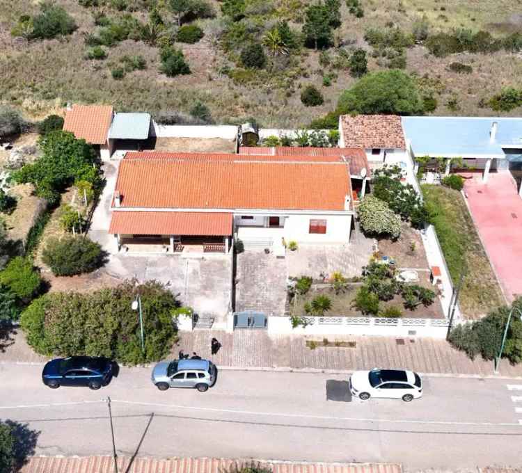 Villa bifamiliare via delle Mimose, S'Ena E Sa Chitta, Siniscola