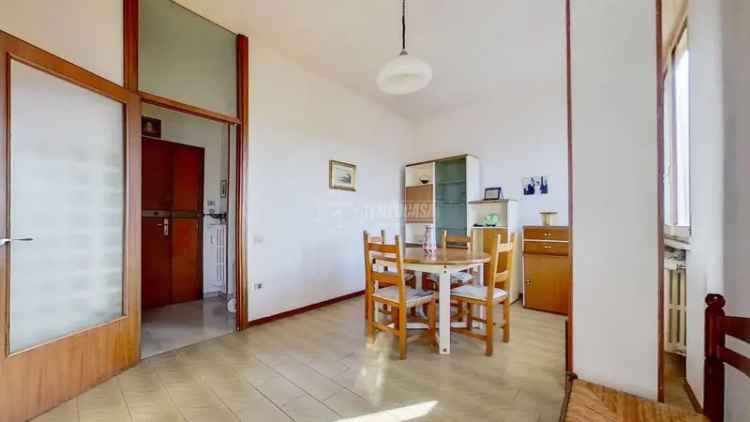 Trilocale viale Virgilio 27, Centro Mare, Pesaro