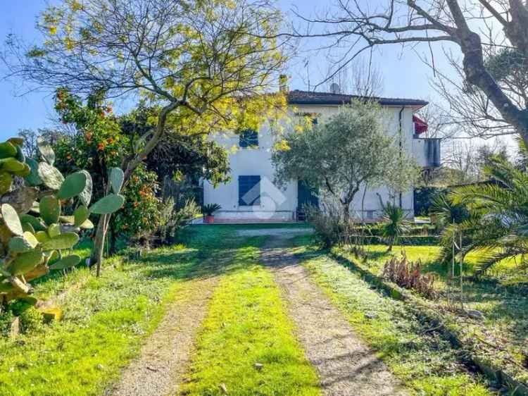 Terratetto plurifamiliare viale della Repubblica 267, Ronchi - Poveromo, Massa