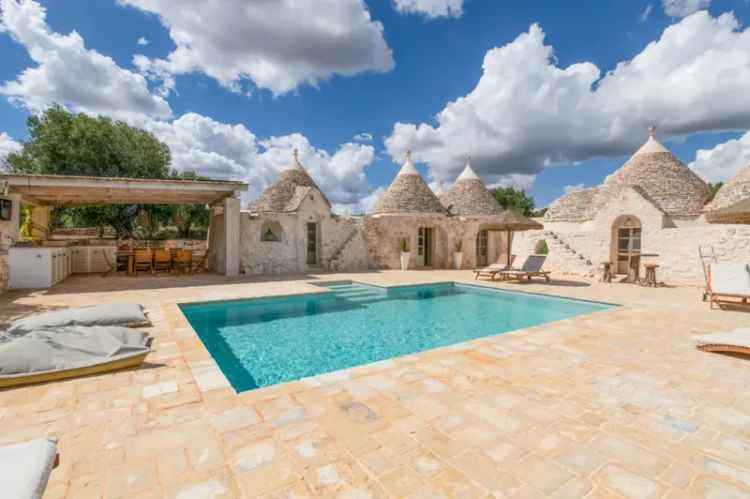 Villa in CONTRADA PASCAROSA, Ostuni, 8 locali, 3 bagni, arredato