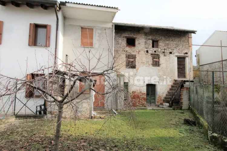 Rustico Contrada Giuseppe Ellero 14, Centro, Gonars