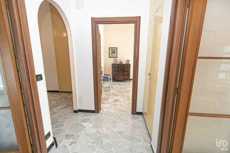 Vendita attico / Mansarda / Loft 6 locali di 110 m² a Genova (16138) - 114924 - iad