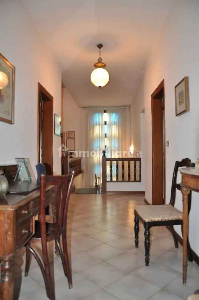 Villa unifamiliare viale Amatore Sciesa, Paese, Riccione