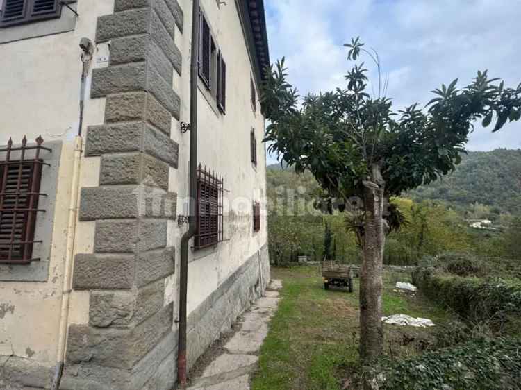 Villa unifamiliare Sr325, Carmignanello, Cantagallo