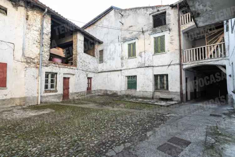 Terratetto unifamiliare via Al Lago 2, Centro, Bosisio Parini