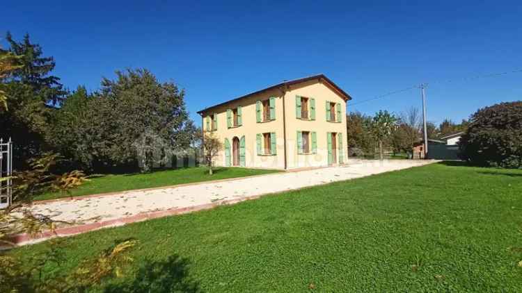 Villa unifamiliare via Galeazza 2836, San Felice sul Panaro