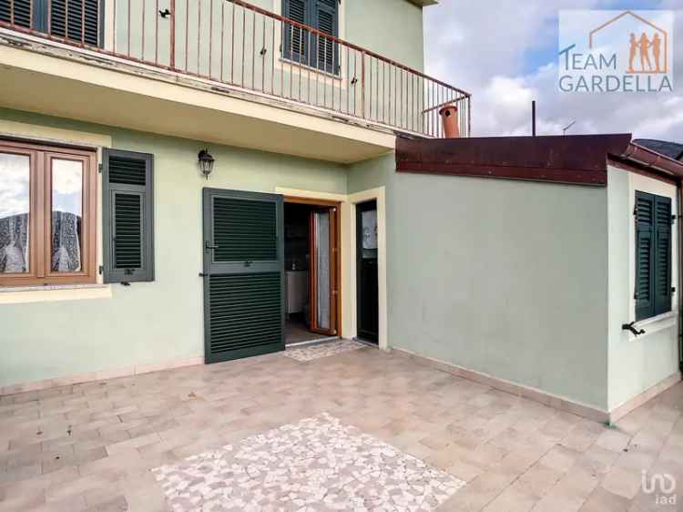 Vendita casa 0 locali di 160 m² in Neirone (16040) - 89642 - iad