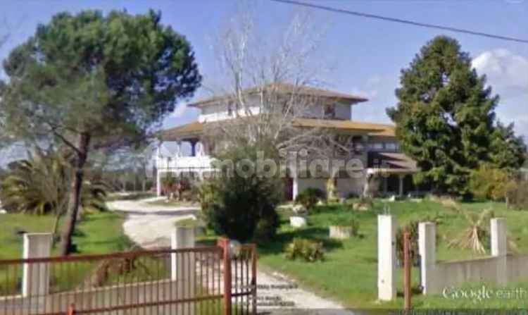 Villa all'asta via Migliara 47 51, Sabaudia