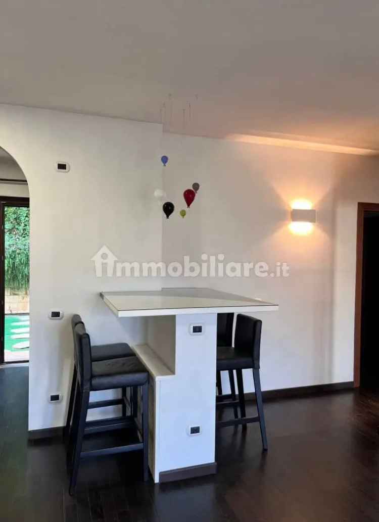 Villa bifamiliare via Roma 38, Centro, Selci