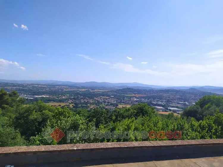 Villa in vendita  a Perugia