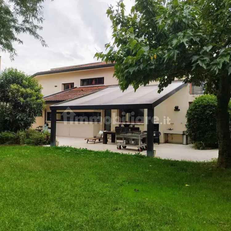 Villa unifamiliare via Attilio Basso, Centro, San Donà di Piave