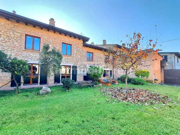 Villa unifamiliare via Parrocchiale, Ronco, Gussago