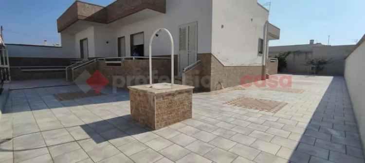 Villa in Via Gioia 5, Maruggio, 5 locali, 2 bagni, giardino privato