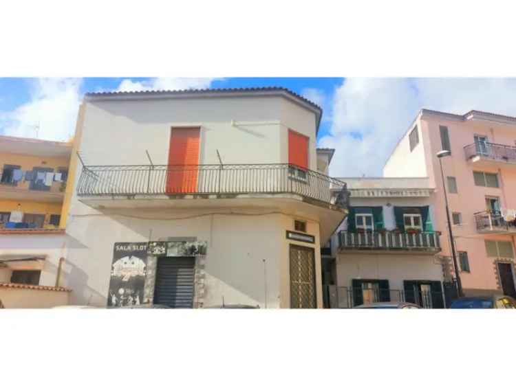 Appartamento in Via Ciro Menotti, Trecase, 1 bagno, 58 m² in vendita