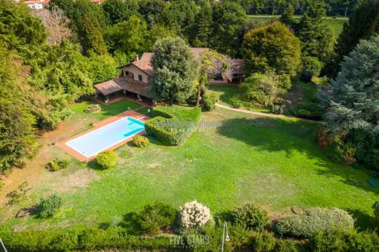 Villa in Via Monte Grappa, Monticello Brianza, 11 locali, 7 bagni