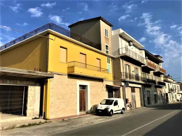 Quadrilocale viale Cassiodoro, Marina Di Davoli, Davoli