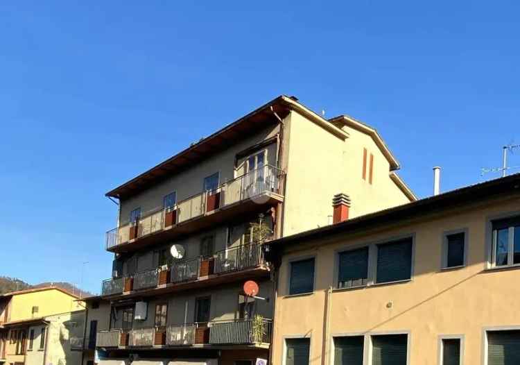 Appartamento via Val di Bisenzio 252, Centro, Vaiano