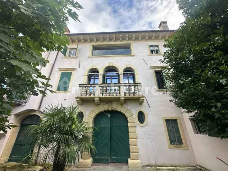 Villa unifamiliare via Pontavai, Centro, Vittorio Veneto