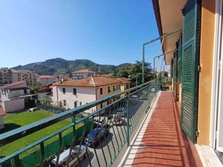 Appartamento in Via Sara 33, Sestri Levante, 5 locali, 1 bagno, 98 m²