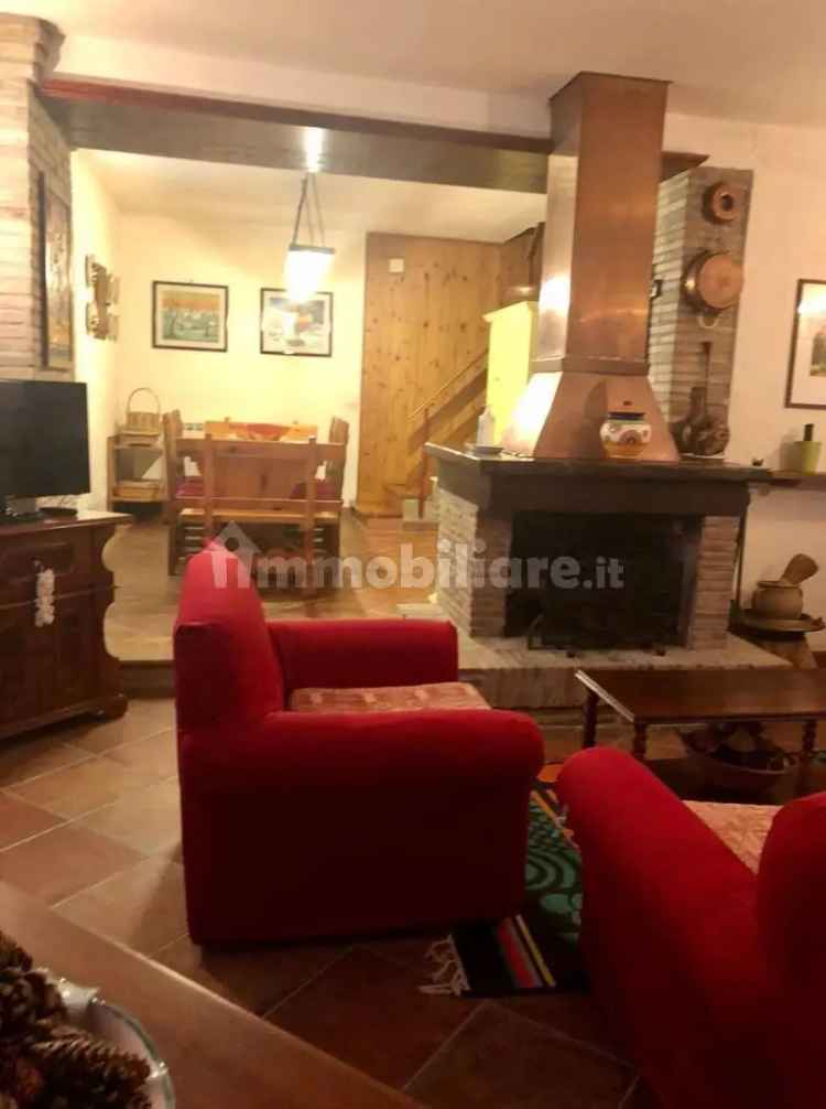 Appartamento via dei Calzolari 4, Casanova Di Torre, Gubbio