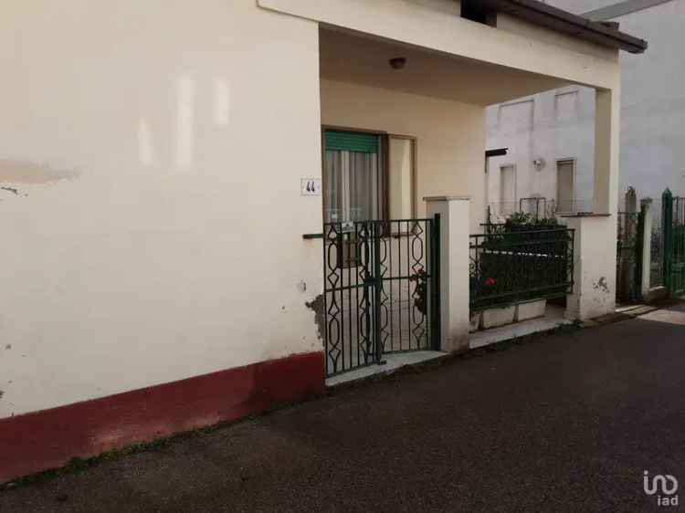 Vendita casa indipendente 6 locali di 100 m² in Giulianova (64021) - 50307 - iad