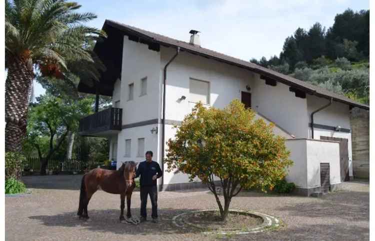 Villa in vendita a Santa Severina