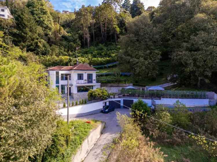 Villa singola in Corso Chieri, Torino, 4 locali, 3 bagni, con box