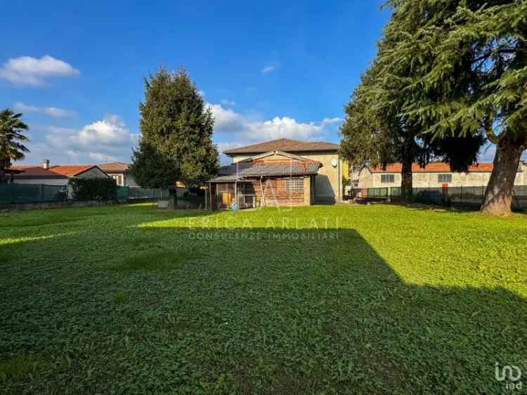 Vendita casa 7 locali di 280 m² in Guanzate (22070) - 129213 - iad