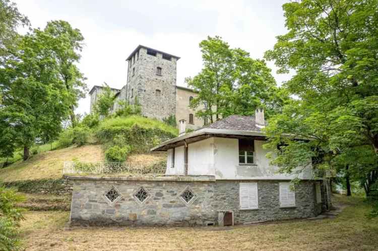 Villa in Via De Capitani Masegra, Sondrio, 12 locali, 2 bagni, 360 m²