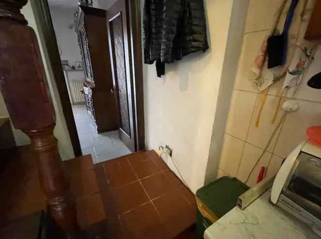 CASA SINGOLA CON CORTILE PRIVATO E DUE BAGNI