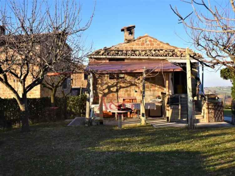 Casa singola in vendita a Gualdo, Marchesi