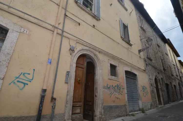 Appartamento in Via dei Conti, Ascoli Piceno, 5 locali, 1 bagno, 84 m²