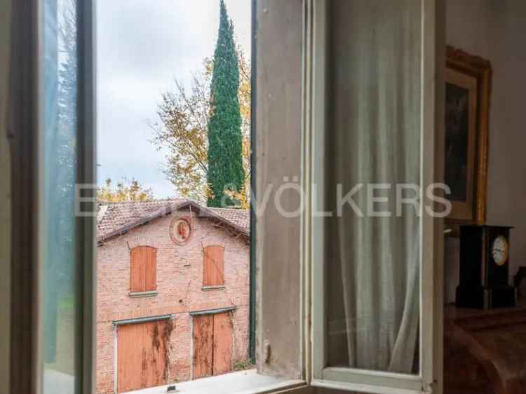 Villa in vendita a Riolo Terme via Bologna, 37