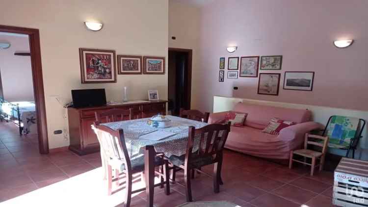 Vendita casa indipendente 5 locali di 90 m² in San Lorenzo Bellizzi (87070) - 90798 - iad