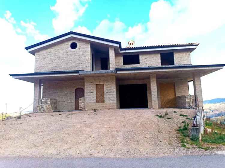 Villa bifamiliare, nuova, 430 m², Montappone